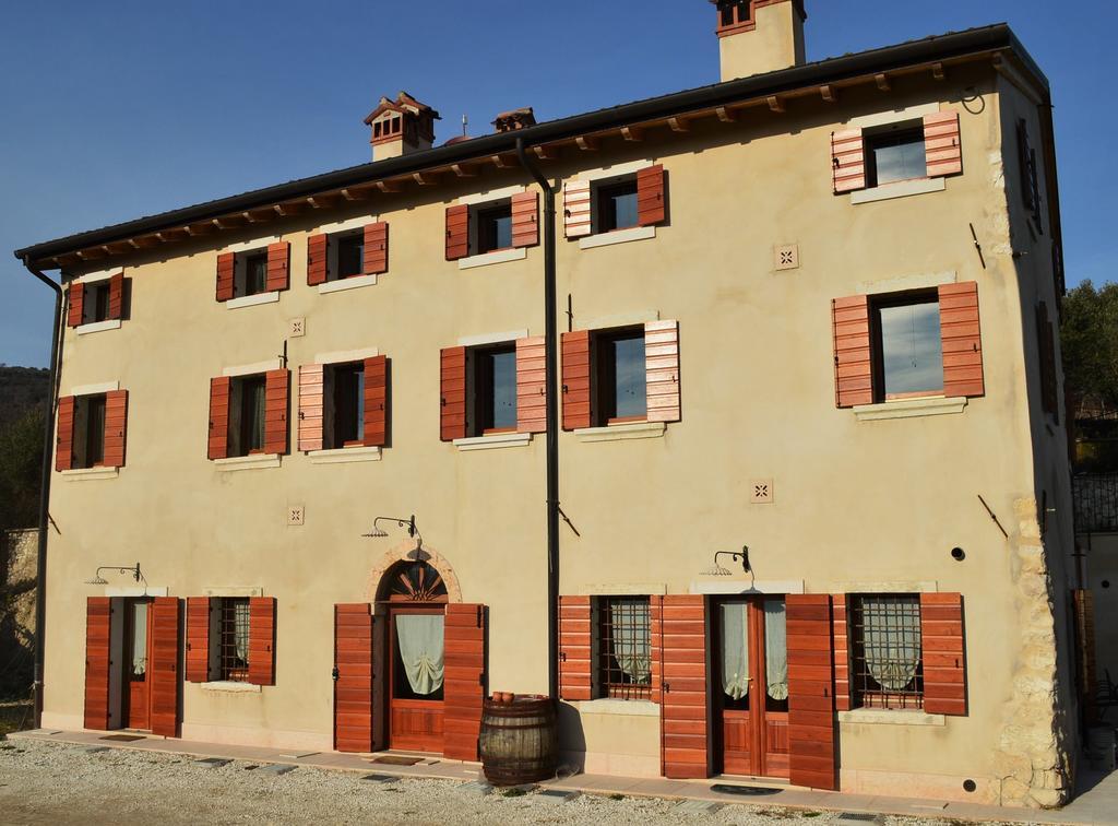 Agriturismo Borgo Valfredda Βίλα Mezzane di Sotto Εξωτερικό φωτογραφία